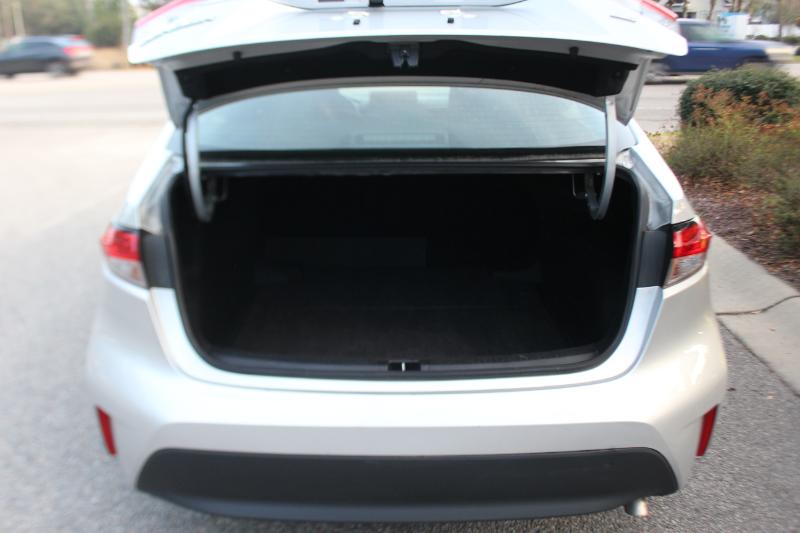 Toyota Corolla LE 2024