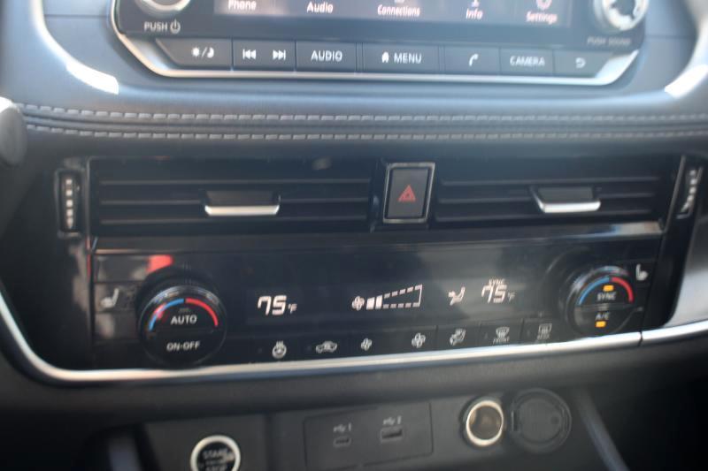 Nissan Rogue SV 2021