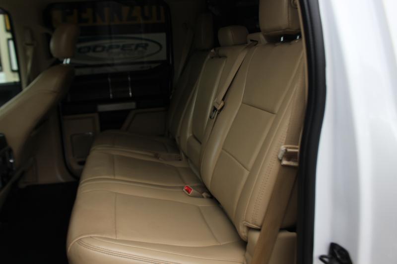 Ford F-150 4WD SuperCab 133" Lariat 2017