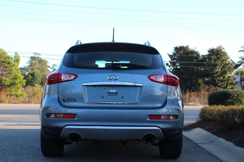 Infiniti QX50 Base AWD 2017