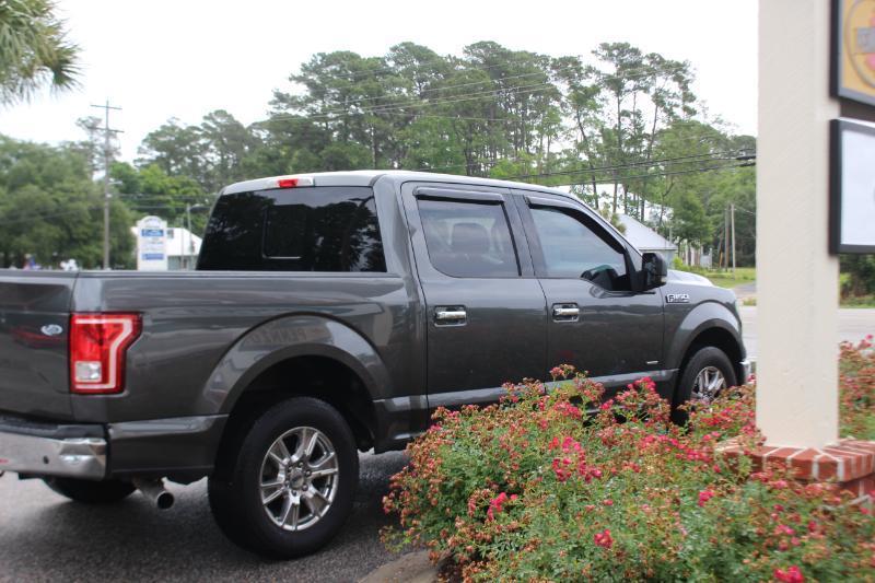 Ford F-150 XL SuperCrew 5.5-ft. Bed 2WD 2015