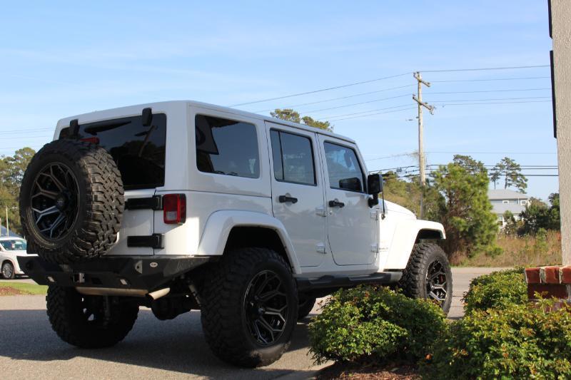 Jeep Wrangler Unlimited Sahara 4WD 2014