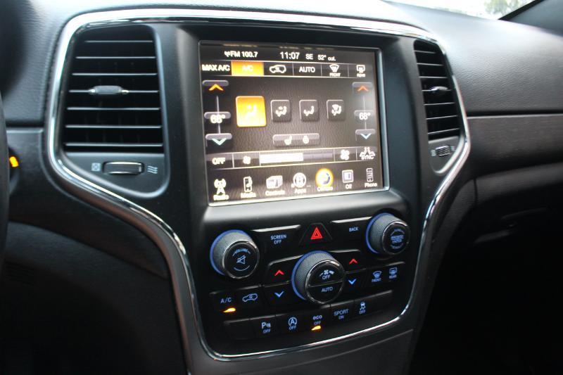 Jeep Grand Cherokee Laredo 2WD 2017