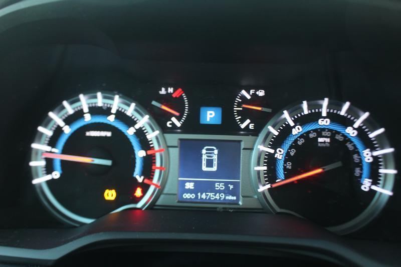 Toyota 4Runner SR5 4WD 2015