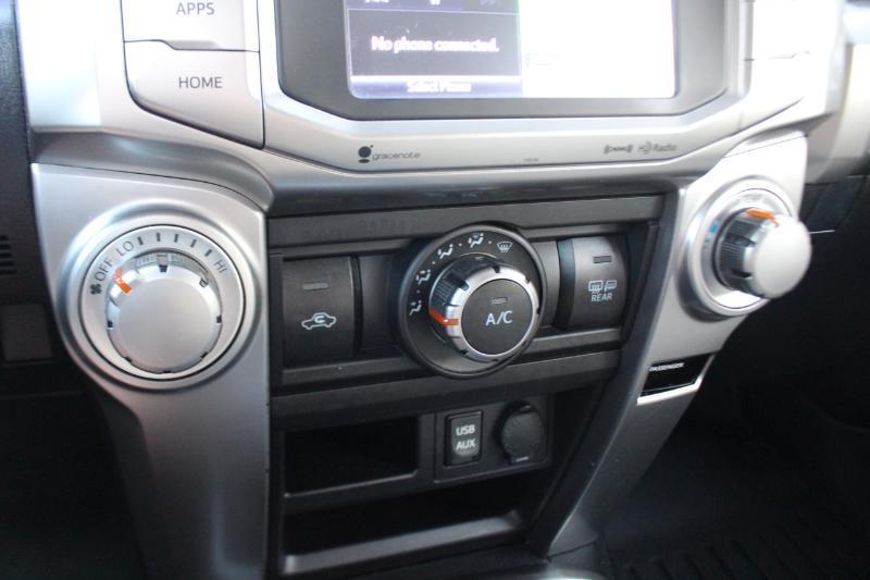 Toyota 4Runner SR5 4WD 2015