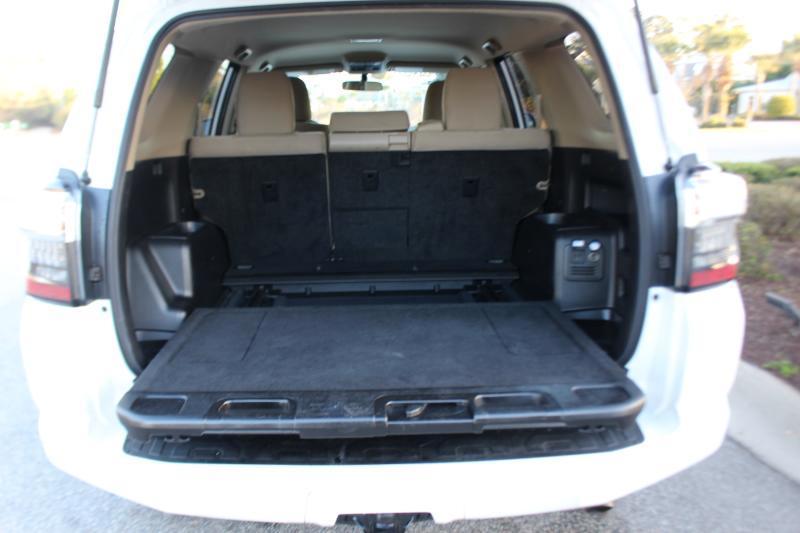 Toyota 4Runner SR5 4WD 2015