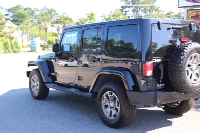 Jeep Wrangler Unlimited Sahara 4WD 2012