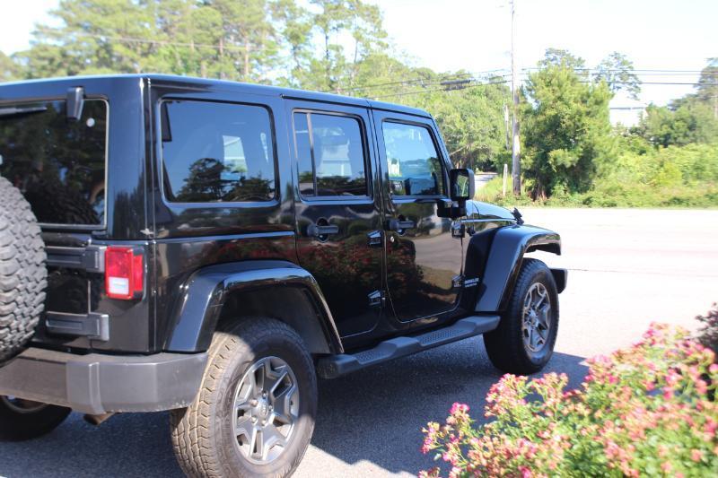 Jeep Wrangler Unlimited Sahara 4WD 2012