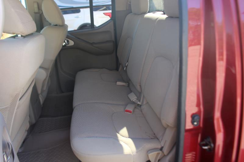 Nissan Frontier S Crew Cab 2WD 2013