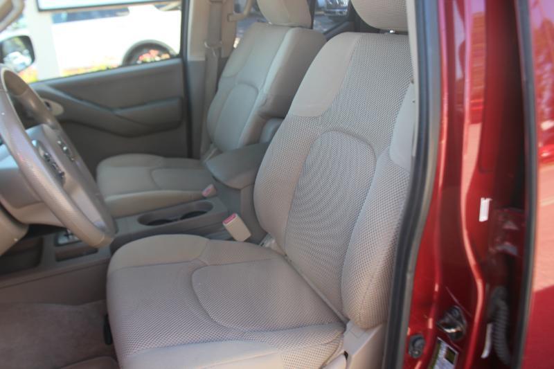 Nissan Frontier S Crew Cab 2WD 2013