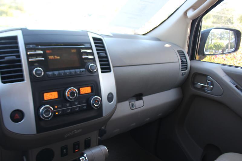 Nissan Frontier S Crew Cab 2WD 2013