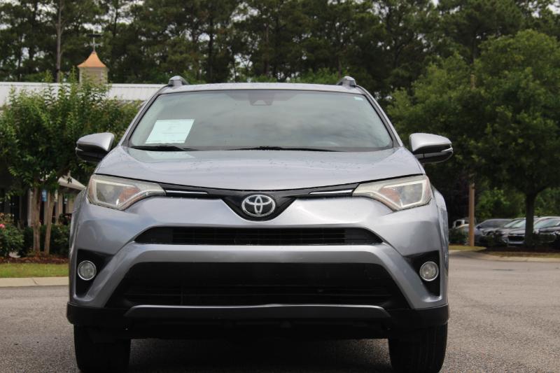 Toyota RAV4 XLE AWD 2018