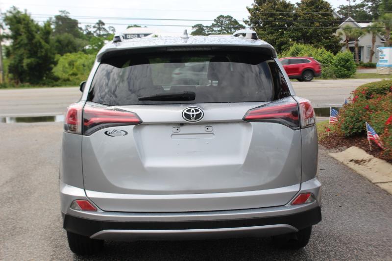 Toyota RAV4 XLE AWD 2018