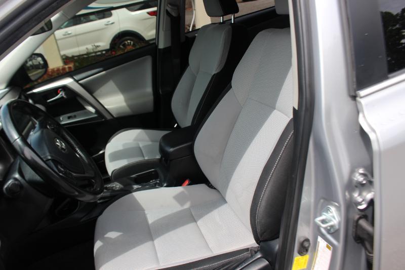 Toyota RAV4 XLE AWD 2018