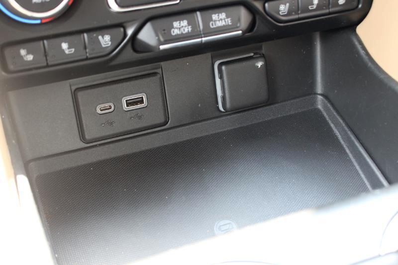 Chevrolet Tahoe  2021