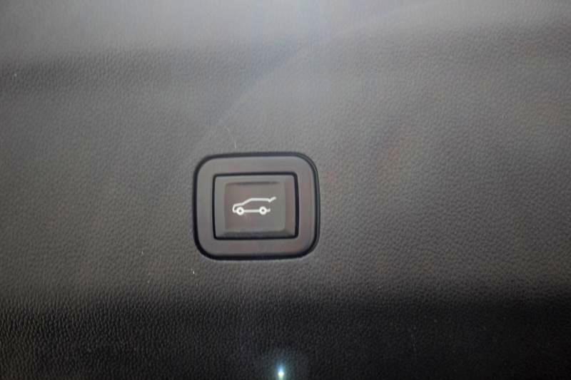 Chevrolet Tahoe  2021