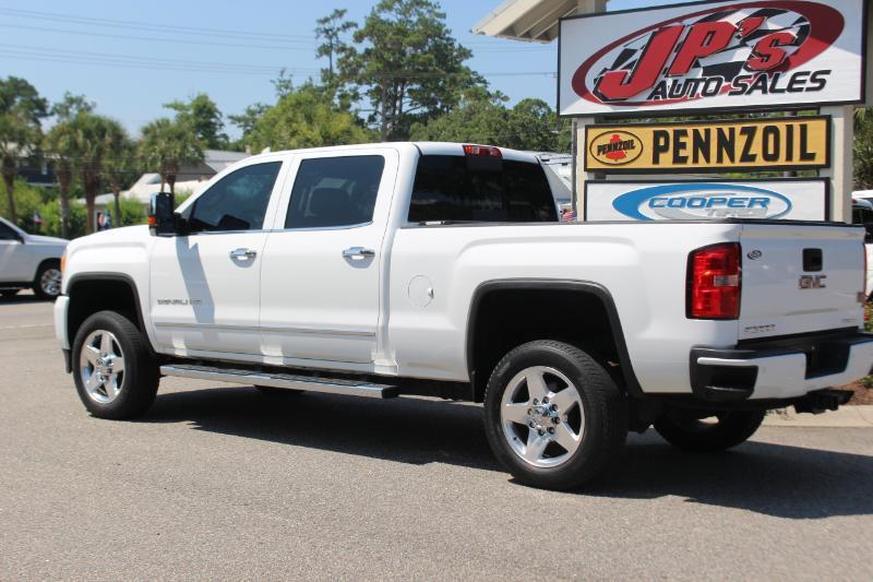 GMC Sierra 3500HD Denali Crew Cab 4WD 2015