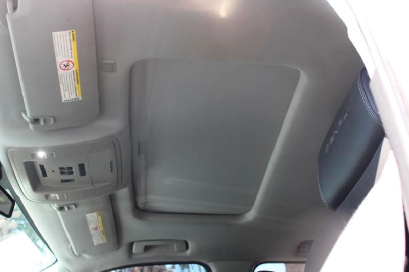 GMC Sierra 3500HD Denali Crew Cab 4WD 2015