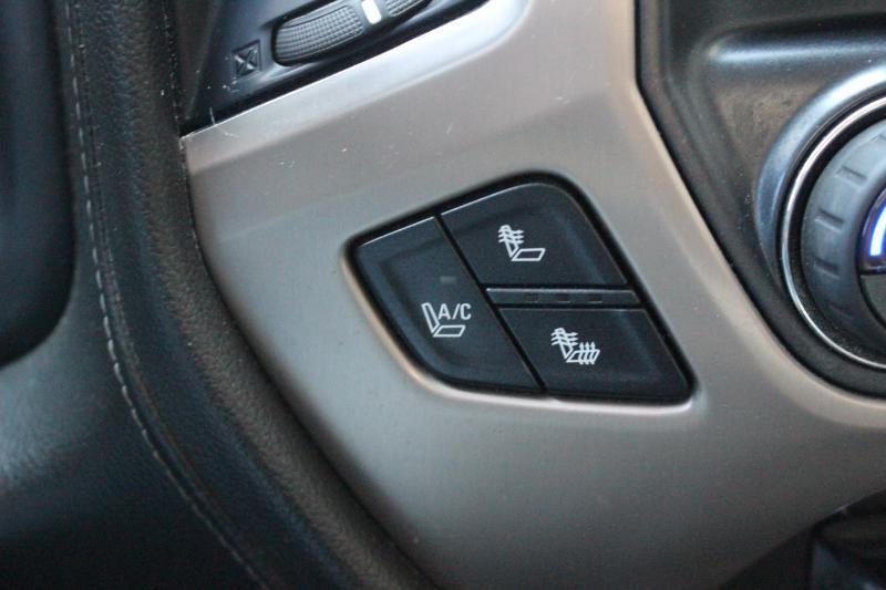 GMC Sierra 3500HD Denali Crew Cab 4WD 2015