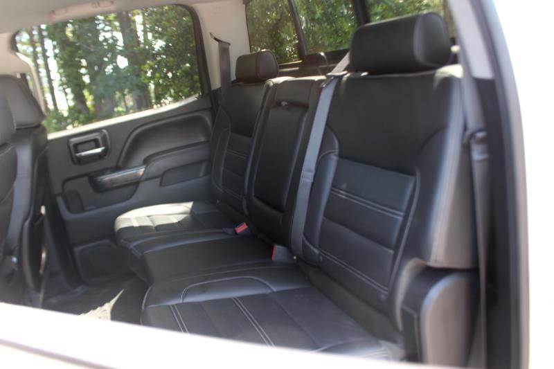 GMC Sierra 3500HD Denali Crew Cab 4WD 2015