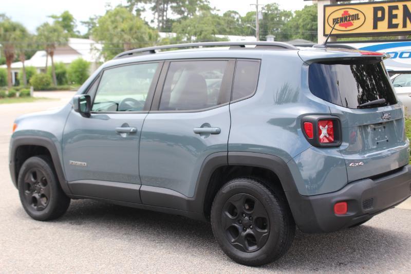 Jeep Renegade Latitude 4WD 2016