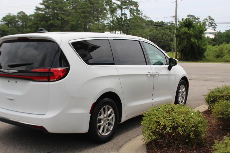 Chrysler Pacifica Touring L 2023