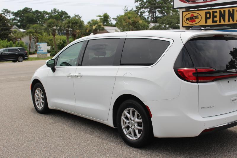 Chrysler Pacifica Touring L 2023