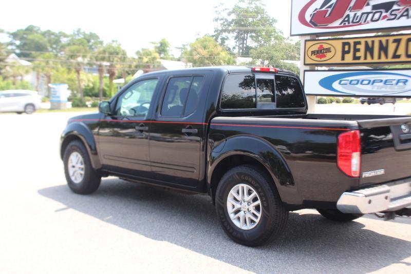 Nissan Frontier SL Crew Cab 2WD 2014
