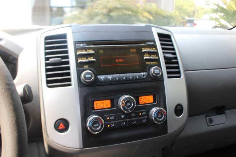 Nissan Frontier SL Crew Cab 2WD 2014