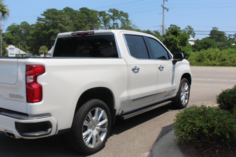 Chevrolet Silverado 1500 High Country Crew Cab 4WD 2023
