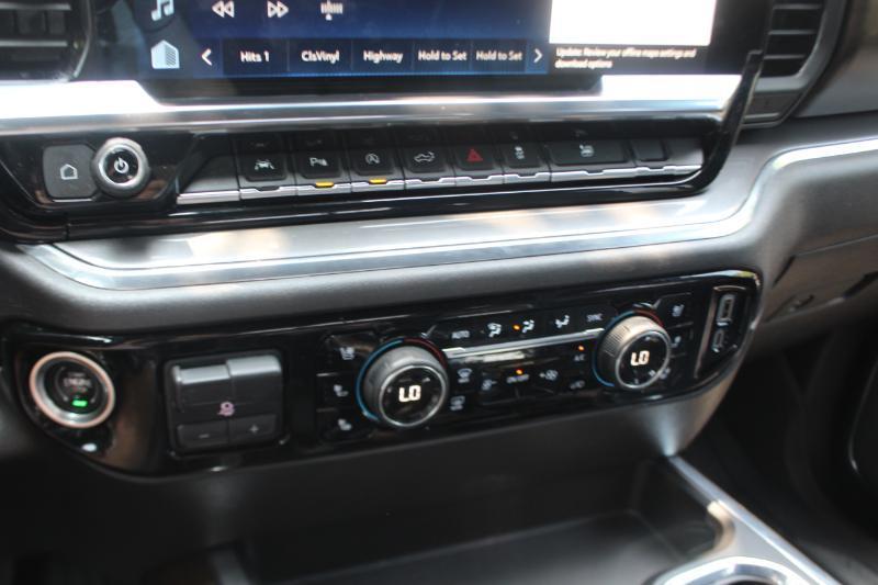 Chevrolet Silverado 1500 High Country Crew Cab 4WD 2023