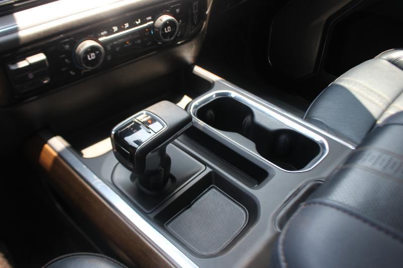 Chevrolet Silverado 1500 High Country Crew Cab 4WD 2023