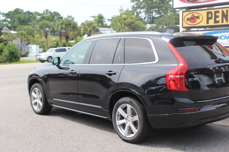 Volvo XC90 B5 Core 2023