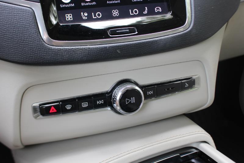 Volvo XC90 B5 Core 2023