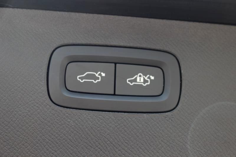 Volvo XC90 B5 Core 2023