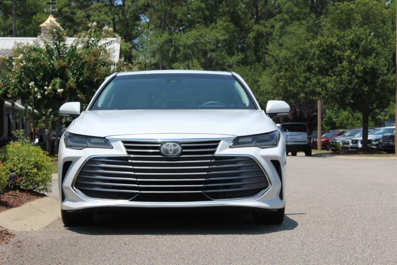 Toyota Avalon XLE 2019