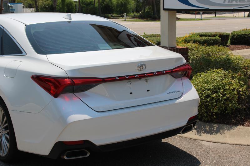 Toyota Avalon XLE 2019
