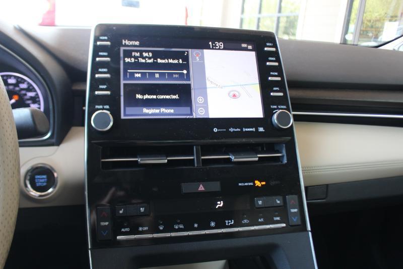 Toyota Avalon XLE 2019