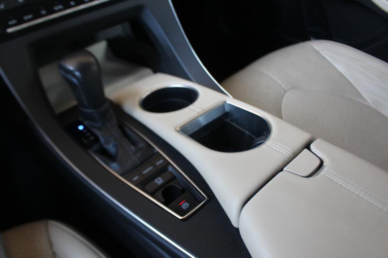 Toyota Avalon XLE 2019