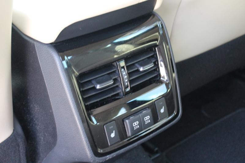 Toyota Avalon XLE 2019