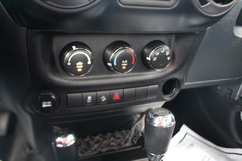 Jeep Wrangler Sport 4WD 2014