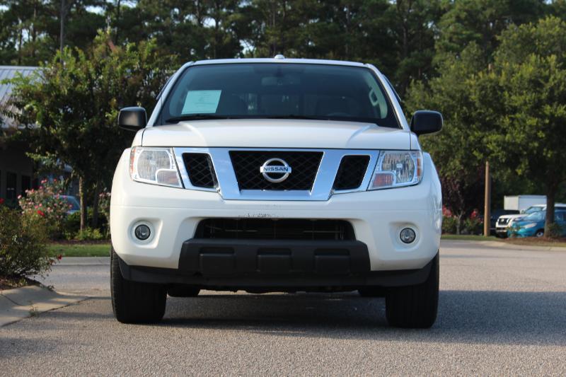 Nissan Frontier S Crew Cab 5AT 2WD 2017