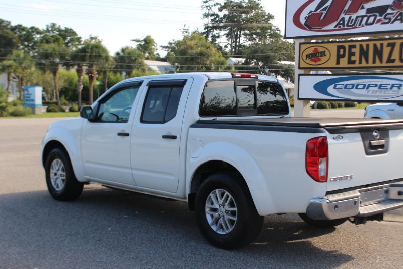 Nissan Frontier S Crew Cab 5AT 2WD 2017