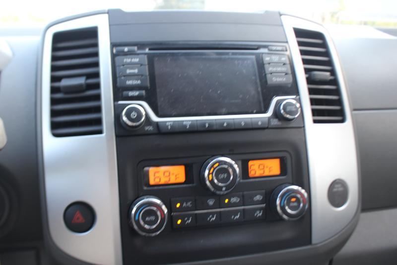 Nissan Frontier S Crew Cab 5AT 2WD 2017