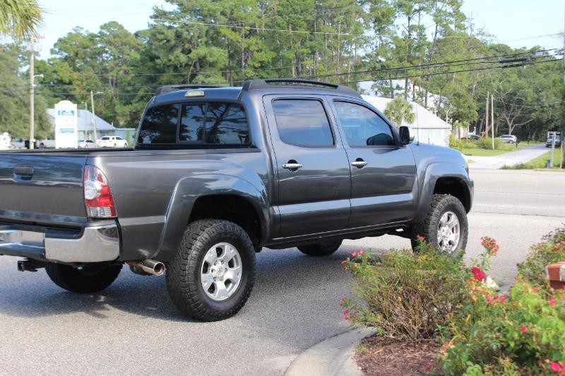 Toyota Tacoma PreRunner Double Cab Auto 2WD 2011