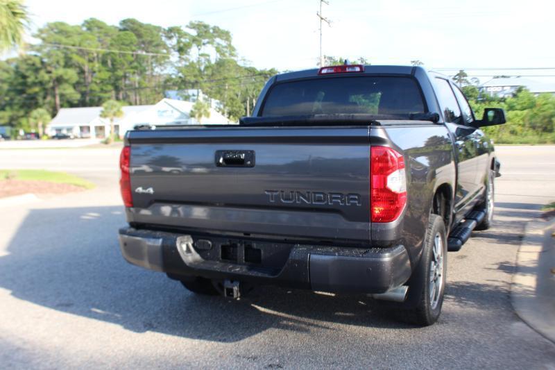 Toyota Tundra Platinum CrewMax 5.7L 4WD 2021