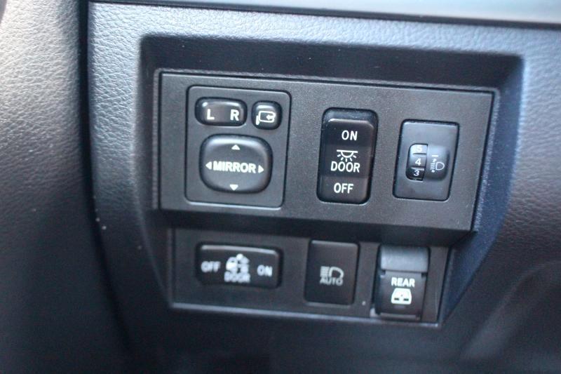 Toyota Tundra Platinum CrewMax 5.7L 4WD 2021