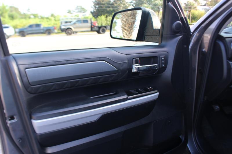 Toyota Tundra Platinum CrewMax 5.7L 4WD 2021