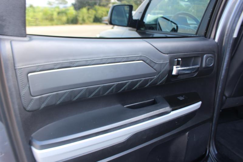 Toyota Tundra Platinum CrewMax 5.7L 4WD 2021