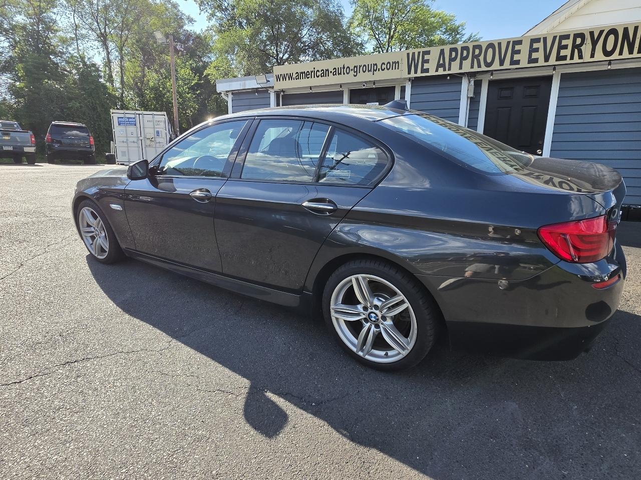 BMW 5 Series 4dr Sdn 535i xDrive AWD 2013